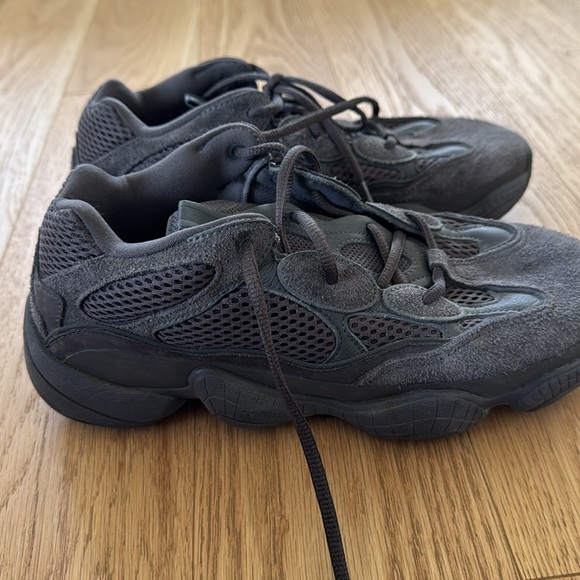 Yeezy 500 Utility Black - Picture 4 of 6